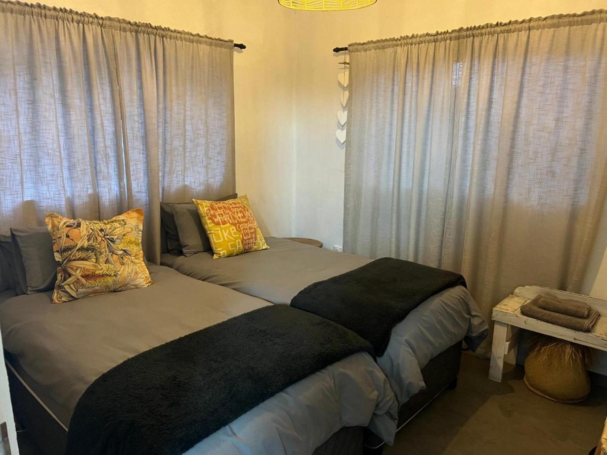 Linga Futhi Beach Cottages Port Saint Johnʼs Chambre photo